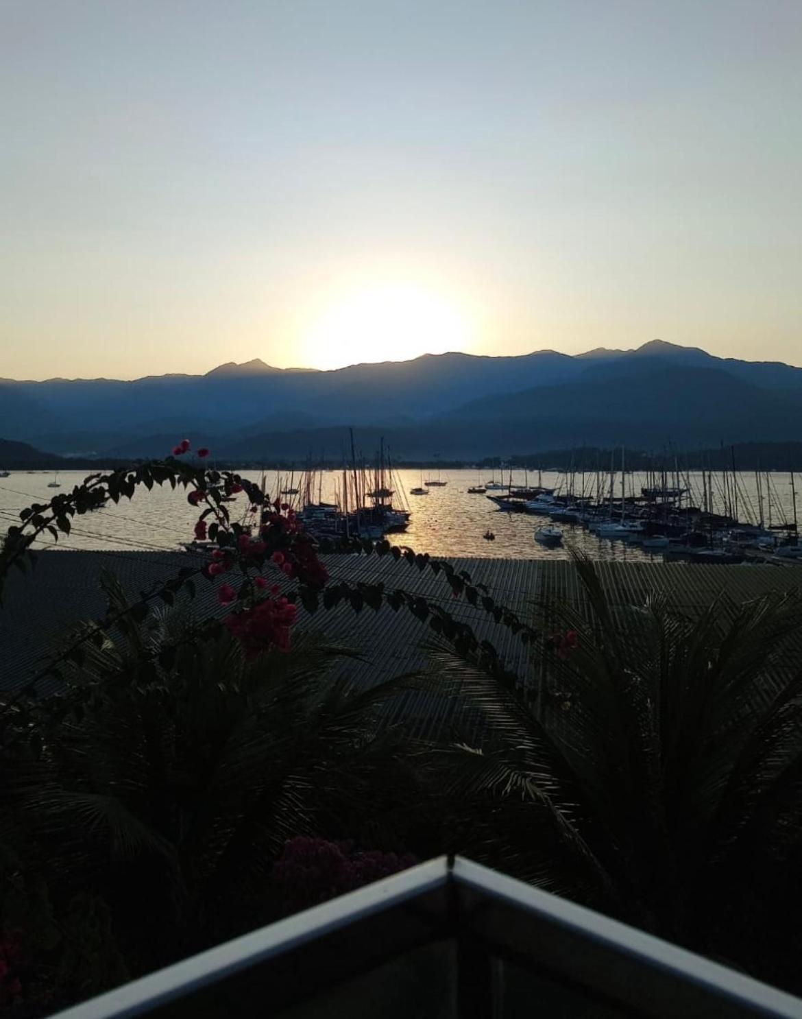 Παρατί Εξωτερικό φωτογραφία